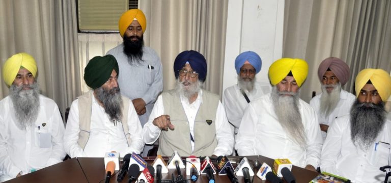 ਜੇਕਰ ਗੁਰੂ ਗਰੰਥ ਸਾਹਿਬ ਦੀ ਹਜ਼ੂਰੀ ’ਚ ਕੀਤੇ ਵਾਅਦੇ ਪੂਰੇ ਨਹੀਂ ਕੀਤੇ ਤਾਂ ਮੰਤਰੀ ਅਸਤੀਫ਼ੇ ਦੇਣ: ਮਾਨ