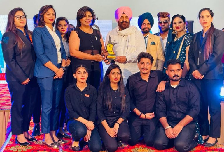 ਸਪਨਾ ਰੰਧਾਵਾ ਬਣੀ ਮਿਸਜ਼ ਮਾਲਵਾ ਪੰਜਾਬਣ