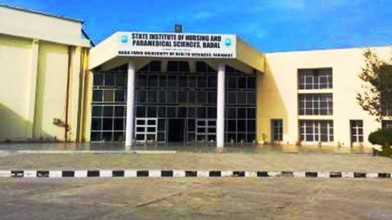 ਬਾਦਲ ਦੇ ਨਰਸਿੰਗ ਕਾਲਜ ਨੂੰ ਸਵੱਛਤਾ ਮੁਹਿੰਮ ਵਿਚ ਕੇਂਦਰੀ ਦਿਹਾਤੀ ਵਿਭਾਗ ਵੱਲੋਂ ਮਿਲੀ ਮਾਨਤਾ