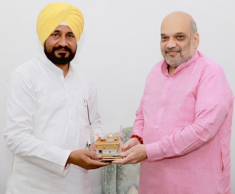 ਮੁੱਖ ਮੰਤਰੀ ਚੰਨੀ ਨੇ ਨਸ਼ਿਆਂ ਤੇ ਹਥਿਆਰਾਂ ਦੀ ਨਾਜਾਇਜ਼ ਸਪਲਾਈ ਰੋਕਣ ਲਈ ਕੀਤੀ ਅਮਿਤ ਸ਼ਾਹ ਦੇ ਨਿੱਜੀ ਦਖਲ ਦੀ ਮੰਗ