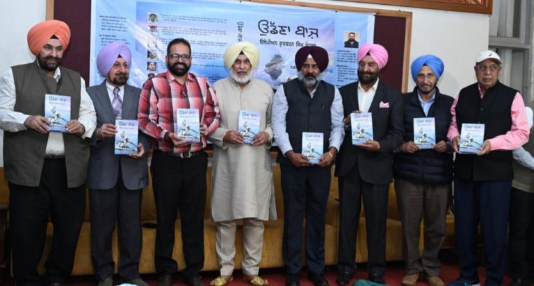 ਪਰਗਟ ਸਿੰਘ ਵੱਲੋਂ ਭਾਰਤ ਦੇ ਪਹਿਲੇ ਅਰਜੁਨਾ ਐਵਾਰਡੀ ਓਲੰਪੀਅਨ ਗੁਰਚਰਨ ਸਿੰਘ ਰੰਧਾਵਾ ਦੀ ਜੀਵਨੀ ਉਡਣਾ ਬਾਜ਼ ਰਿਲੀਜ਼