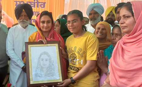 ਹਰਸਿਮਰਤ ਕੌਰ ਬਾਦਲ ਨੇ ਪ੍ਰਕਾਸ਼ ਭੱਟੀ ਦੇ ਹੱਕ ਵਿੱਚ ਕੀਤੇ ਚੋਣ ਜਲਸੇ
