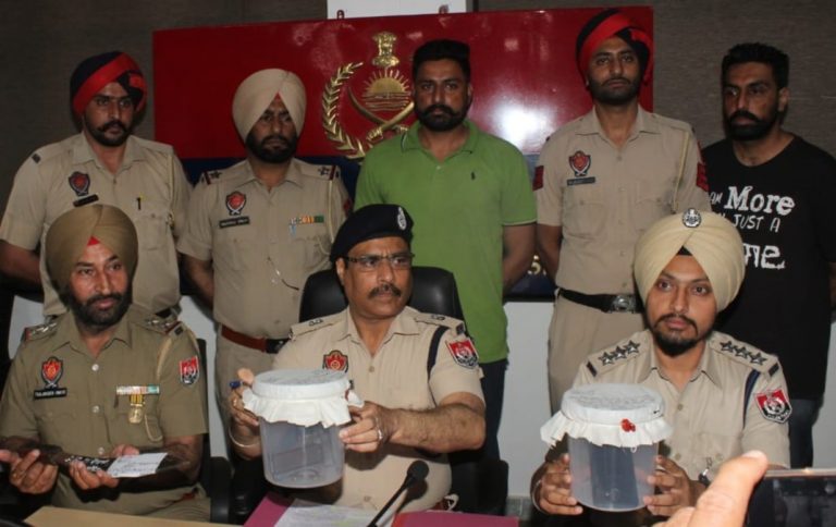 ਨਸ਼ੇ ਦੀ ਲੱਤ ਨੂੰ ਪੂਰਾ ਕਰਨ ਲਈ ਲੁੱਟ-ਖੋਹ ਕਰਨ ਵਾਲਾ ਗਿਰੋਹ ਕਾਬੂ
