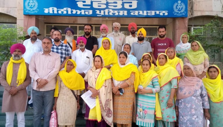 ਨਵਵਿਆਹੁਤਾ ਦੇ ਕਾਤਲਾਂ ਨੂੰ ਗ੍ਰਿਫ਼ਤਾਰ ਕਰਨ ਲਈ ਜਥੇਬੰਦੀਆਂ ਦਾ ਵਫ਼ਦ ਐਸਐਸਪੀ ਨੂੰ ਮਿਲਿਆ 