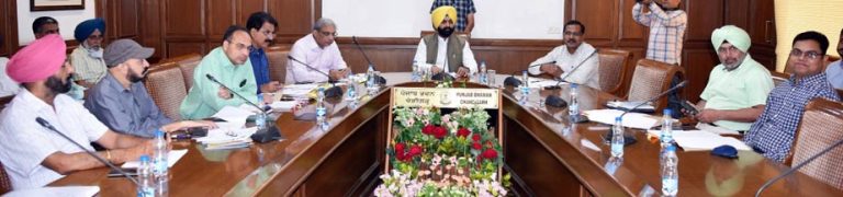 ਸੜਕੀ ਹਾਦਸਿਆਂ ‘ਚ ਮੌਤ ਦਰ ਘਟਾਉਣ ਲਈ ਪੰਜਾਬ ‘ਚ ਲੱਗਣਗੇ ਸੀ.ਸੀ.ਟੀ.ਵੀ. ਕੈਮਰੇ: ਲਾਲਜੀਤ ਸਿੰਘ ਭੁੱਲਰ