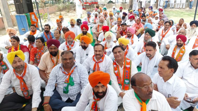 ਭਾਜਪਾ ਵਰਕਰਾਂ ਨੇ ਭਗਵੰਤ ਮਾਨ ਸਰਕਾਰ ਖਿਲਾਫ ਕੀਤਾ ਪ੍ਰਦਰਸ਼ਨ।