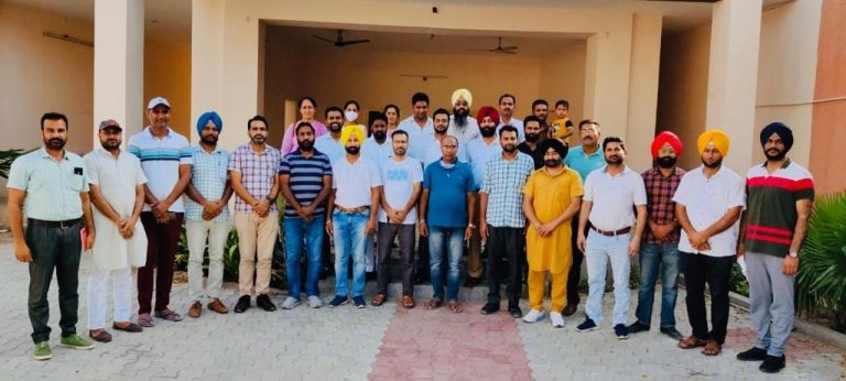 ਸਰਕਾਰ ਬਦਲੀ ਪਰੰਤੂ ਅਧਿਆਪਕਾਂ ਦੀਆਂ ਤਨਖਾਹਾਂ ਲਟਕਾਉਣ ਦੀ ਨੀਤੀ ਨਹੀਂ ਬਦਲੀ: ਡੀ.ਟੀ.ਐਫ.