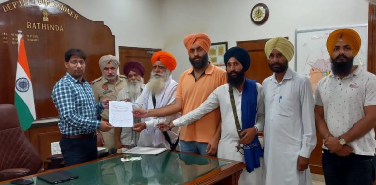 ਯੂਨਾਈਟਿਡ ਅਕਾਲੀ ਦਲ ਦੇ ਆਗੂਆਂ ਨੇ ਡੀ ਸੀ ਨੂੰ ਦਿੱਤਾ ਮੰਗ ਪੱਤਰ