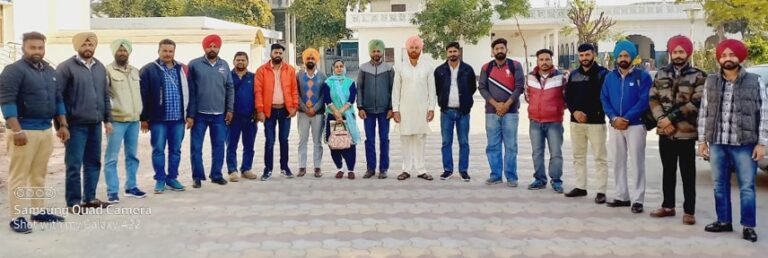 15 ਅਤੇ 16 ਨਵੰਬਰ ਦੀ ਸਮੂਹਿਕ ਛੁੱਟੀ ਦੀ ਗੈਰਹਾਜ਼ਰੀ ਬਰਦਾਸ਼ਤ ਨਹੀਂ ਕੀਤੀ ਜਾਵੇਗੀ :- ਮੋਰਚਾ ਆਗੂ