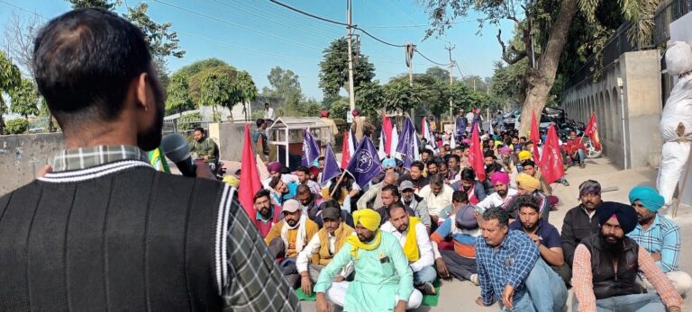 <strong>ਆਉਟਸੋਰਸਡ ਅਤੇ ਇਨਲਿਸਟਮੈਂਟ ਮੁਲਾਜ਼ਮਾਂ ਨੂੰ ਪਹਿਲ ਦੇ ਆਧਾਰ ਤੇ ਵਿਭਾਗਾਂ ਵਿੱਚ ਲਿਆ ਕੇ ਰੈਗੂਲਰ ਕਰੇ ਸਰਕਾਰ :- ਗੁਰਵਿੰਦਰ ਸਿੰਘ ਪੰਨੂ</strong>