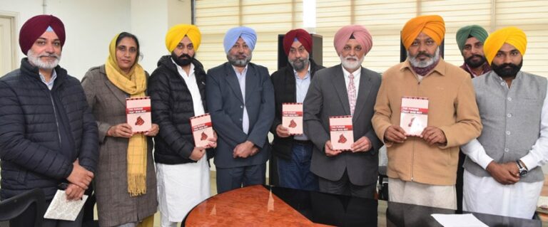 ਵਿੱਤ ਮੰਤਰੀ ਵੱਲੋਂ ਡਾ. ਗਿੱਲ ਦੀ ਕਿਤਾਬ ‘ਦਾ ਪੰਜਾਬ ਦੈਟ ਵਾਜ ਨੌਟ’ ਲੋਕ ਅਰਪਣ