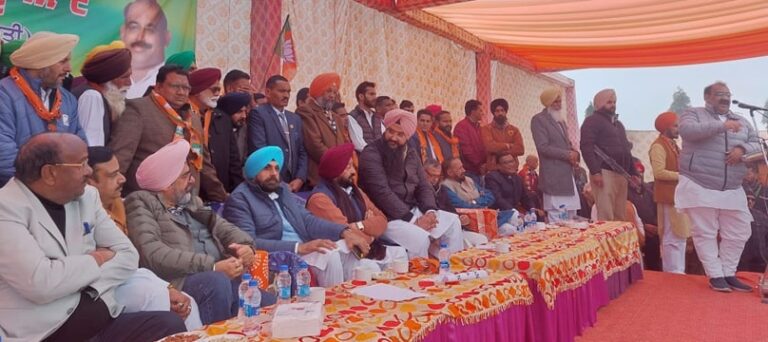 ਪੰਜਾਬ ਸਰਕਾਰ ਦੀਆਂ ਨੀਤੀਆਂ ਕਾਰਨ ਪੰਜਾਬ ਦੇ ਵੱਡੇ ਉਦਯੋਗਪਤੀ ਅਤੇ ਸਰਮਾਏਦਾਰ ਦੂਸਰੇ ਸੂਬਿਆਂ ਵਿੱਚ ਕਰ ਰਹੇ ਹਨ ਨਿਵੇਸ਼: ਅਸ਼ਵਨੀ ਸ਼ਰਮਾ
