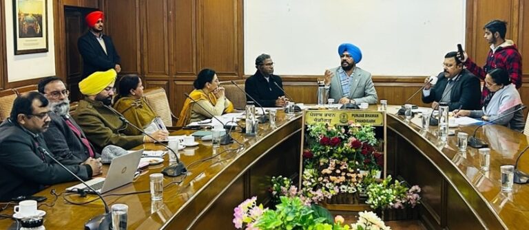 ਪ੍ਰਵਾਸੀ ਭਾਰਤੀਆਂ ਦੇ ਮਸਲਿਆਂ ਦੇ ਹੱਲ ਲਈ ਪੰਜਾਬ ਵਿੱਚ ਹੋਰ ਫਾਸਟ ਟਰੈਕ ਅਦਾਲਤਾਂ ਸਥਾਪਤ ਕੀਤੀਆਂ ਜਾਣਗੀਆਂ