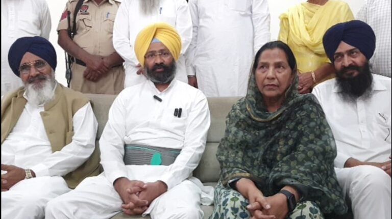 ਪਰਮਿੰਦਰ ਸਿੰਘ ਢੀਢਸਾ ਨੇ ਮੰਗਿਆ ਸੁਖਬੀਰ ਬਾਦਲ ਤੋਂ ਅਸਤੀਫ਼ਾ