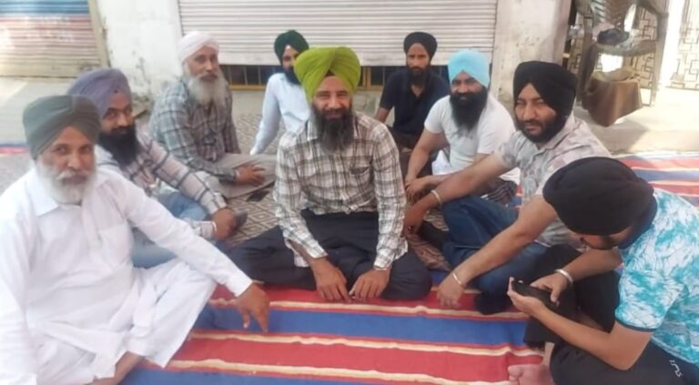 ਲੋਕਾਂ ਦੇ ਰੋਹ ਅੱਗੇ ਝੁਕਿਆਂ ਪ੍ਰਸ਼ਾਸਨ, ਗੋਨਿਆਣਾ ਮੰਡੀ ਦੀ ਰਿਹਾਇਸ਼ੀ ਆਬਾਦੀ ਵਿਚੋਂ ਚੁੱਕਿਆ ‘ਠੇਕਾ’