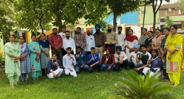 ਖਾਲਸਾ ਸੀਨੀਅਰ ਸੈਕੰਡਰੀ ਸਕੂਲ ਦੇ ਦਸਵੀਂ ਤੇ ਬਾਰ੍ਹਵੀਂ ਜਮਾਤ ਦੇ ਵਿਦਿਆਰਥੀਆਂ ਦਾ ਨਤੀਜਾ ਰਿਹਾ ਸ਼ਾਨਦਾਰ