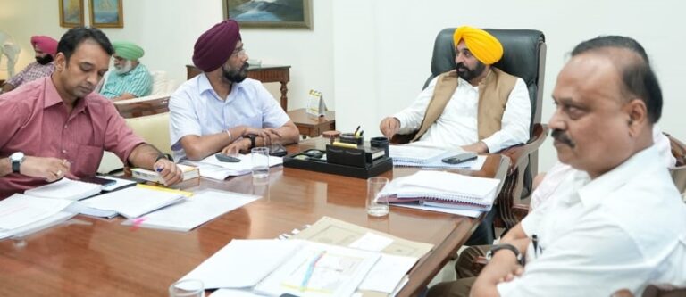 ਆਦਮਪੁਰ ਹਵਾਈ ਅੱਡੇ ਤੋਂ ਘਰੇਲੂ ਉਡਾਣਾਂ ਸ਼ੁਰੂ ਕਰਨ ਦੇ ਰਾਹ ਵਿਚਲੇ ਅੜਿੱਕੇ ਦੂਰ ਹੋਏ: ਮੁੱਖ ਮੰਤਰੀ