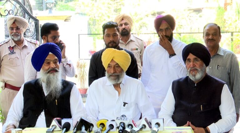 ਅਕਾਲੀ ਦਲ ਦੀ ਮੰਗ: ਮੁੱਖ ਮੰਤਰੀ ਬਹਿਸ ਦੀ ਰੂਪ ਰੇਖਾ ਤੇ ਏਜੰਡਾ ਤੈਅ ਕਰਨ ਲਈ ਸਿਆਸੀ ਪਾਰਟੀਆਂ ਨਾਲ ਮੀਟਿੰਗ ਕਰਨ