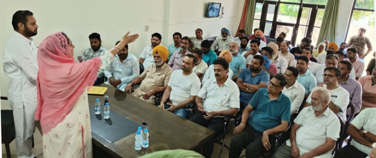 ਬਠਿੰਡਾ ਤੋਂ ਹਰਸਿਮਰਤ ਕੌਰ ਬਾਦਲ ਨੇ ਮੁੜ ਵਿੱਢੀ ਚੋਣ ਮੁਹਿੰਮ, ਸ਼ਹਿਰ ਕਈ ਮੀਟਿੰਗਾਂ ਨੂੰ ਕੀਤਾ ਸੰਬੋਧਨ