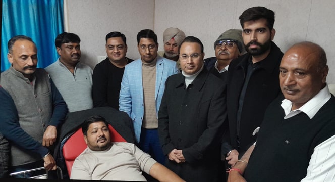 ਪੀਸੀਏ ਪ੍ਰਧਾਨ ਅਮਰਜੀਤ ਮਹਿਤਾ ਵੱਲੋਂ ਨਵੇਂ ਸਾਲ ਮੌਕੇ ਖੂਨਦਾਨ ਕੈਂਪ ਆਯੋਜਿਤ, ਡੀਸੀ ਨੇ ਕੀਤਾ ਉਦਘਾਟਨ