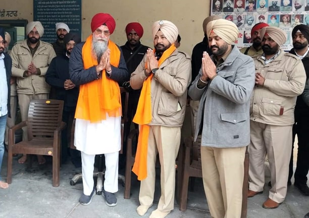 ਸਪੀਕਰ ਸੰਧਵਾਂ ਨੇ ਸਦਰ ਥਾਣਾ ਕੋਟਕਪੂਰਾ ਵਿਖੇ ਨਵੇਂ ਸਾਲ ਦੇ ਆਗਮਨ ਪੁਰਬ ਮੌਕੇ ਰੱਖੇ ਧਾਰਮਿਕ ਸਮਾਗਮਾਂ ’ਚ ਕੀਤੀ ਸ਼ਿਰਕਤ