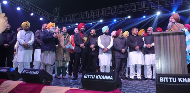 ਯਾਦਗਾਰੀ ਹੋ ਨਿਬੜਿਆ 17ਵਾਂ ਵਿਰਾਸਤੀ ਮੇਲਾ: ਕੰਵਰ ਗਰੇਵਾਲ ਨੇ ਸੂਫ਼ੀ ਗਾਇਕੀ ਨਾਲ ਦਰਸ਼ਕ ਕੀਲੇ