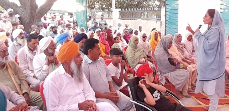 ਅੰਮ੍ਰਿਤਾ ਵੜਿੰਗ ਵੱਲੋਂ ਬਠਿੰਡਾ ਦਿਹਾਤੀ ਹਲਕੇ ਦੇ ਦਰਜਨਾਂ ਪਿੰਡਾਂ ਦਾ ਦੌਰਾ