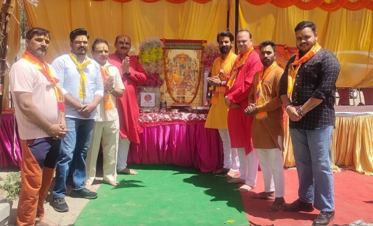 ਸ਼੍ਰੀ ਰਾਮ ਲੀਲਾ ਅਤੇ ਦਸ਼ਹਿਰਾ ਕਮੇਟੀ, ਮੋਹਾਲੀ ਵਲੋਂ ਰਾਮਨੌਮੀ ਉਤੇ ਲਗਾਈ ਛਬੀਲ ਤੇ ਲੰਗਰ