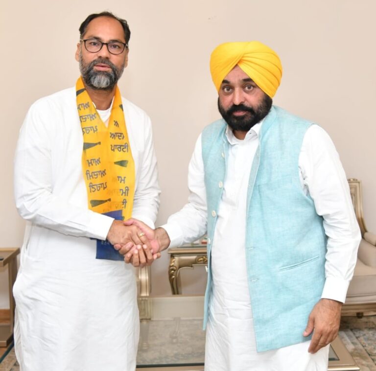 ਅਕਾਲੀ ਦਲ ਨੂੰ ਇਕ ਹੋਰ ਵੱਡਾ ਝਟਕਾ, ਜਲੰਧਰ ਤੋਂ ਪਵਨ ਟੀਨੂੰ ‘ਆਪ’ ਵਿੱਚ ਸ਼ਾਮਿਲ