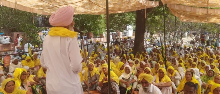 ਕਿਸਾਨੀ ਮੰਗਾਂ ਨੂੰ ਲੈ ਕੇ ਧਰਨਾ ਜਾਰੀ: ਬੀਬੀਆਂ ਨੇ ਸੰਭਾਲਿਆਂ ਮੌਰਚਾ