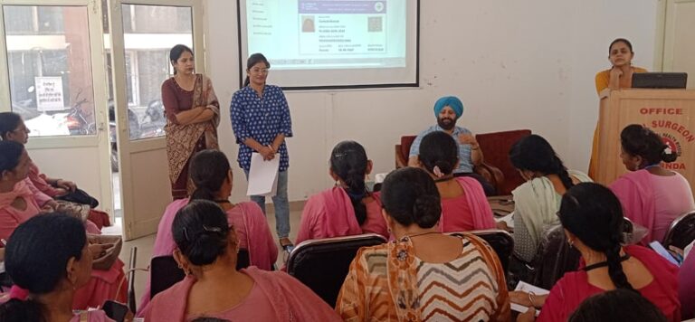 ਆਸ਼ਾ ਫੈਸਿਲੀਲੇਟਰ ਅਤੇ ਆਸ਼ਾ ਵਰਕਰਾ ਨੂੰ ਆਭਾ ਅਕਾਊਟ ਬਨਾਉਣ ਸਬੰਧੀ ਦਿੱਤੀ ਟਰੇਨਿੰਗ
