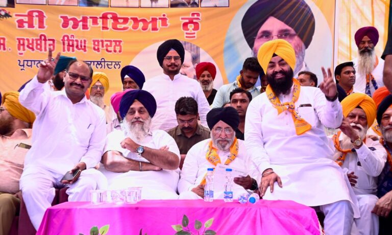 ਆਪ-ਕਾਂਗਰਸ ਤੇ ਭਾਜਪਾ ਜਾਤੀ ਤੇ ਫਿਰਕੂ ਆਧਾਰਿਤ ’ਤੇ ਲੋਕਾਂ ਦਾ ਧਰੁਵੀਕਰਨ ਕਰਨਾ ਚਾਹੁੰਦੇ ਹਨ: ਸੁਖਬੀਰ ਸਿੰਘ ਬਾਦਲ