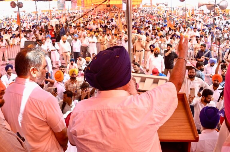 ਸੁਖਬੀਰ ਦੀ ਮੋਦੀ ਨੂੰ ਅਪੀਲ: ਸਿੱਖ ਧਾਰਮਿਕ ਸੰਸਥਾਵਾਂ ਨੂੰ ਆਰ ਐਸ ਐਸ ਦੇ ਕੰਟਰੋਲ ਤੋਂ ਕਰੋ ਮੁਕਤ
