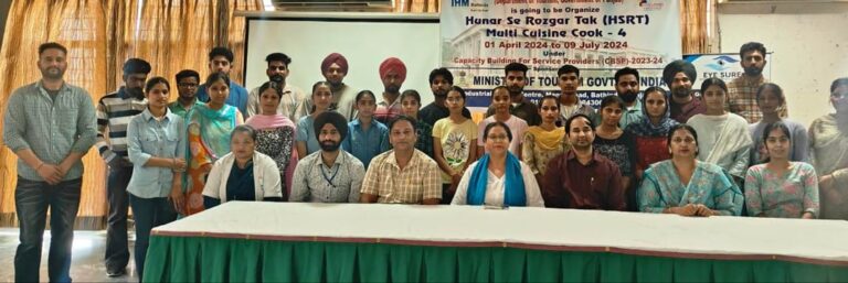 ਆਈ.ਐਚ.ਐਮ ਵਿਖੇ ਸਿਖਿਆਰਥੀਆਂ ਨੂੰ ਦਿੱਤੀ ਜਾ ਰਹੀ ਹੈ ਵੱਖ-ਵੱਖ ਪਕਵਾਨਾਂ ਦੀ ਟਰੇਨਿੰਗ