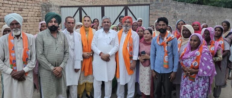 ਸਰੂਪ ਚੰਦ ਸਿੰਗਲਾ ਦੀ ਅਗਵਾਈ ਹੇਠ 70 ਪਰਿਵਾਰ ਭਾਜਪਾ ’ਚ ਸ਼ਾਮਲ