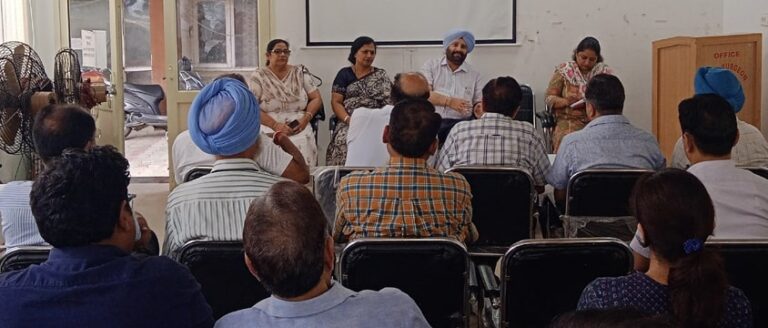 ਸਿਹਤ ਵਿਭਾਗ ਵਲੋਂ ਡੇਂਗੂ ਅਤੇ ਡਾਇਰੀਆ ਸਬੰਧੀ ਪ੍ਰਾਈਵੇਟ ਹਸਪਤਾਲਾਂ ਦੇ ਡਾਕਟਰ ਨਾਲ ਕੀਤੀ ਮੀਟਿੰਗ
