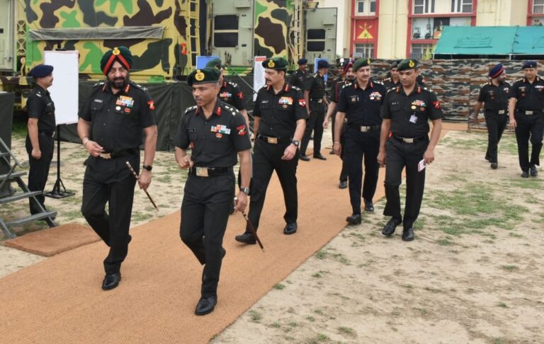 ਸਪਤ ਸ਼ਕਤੀ ਕਮਾਂਡ ਦੇ ਆਰਮੀ ਕਮਾਂਡਰ ਨੇ ਬਠਿੰਡਾ ਮਿਲਟਰੀ ਸਟੇਸ਼ਨ ਦਾ ਦੌਰਾ ਕੀਤਾ