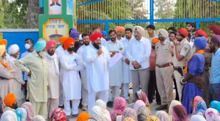 ਨਰੂਆਣਾ ਪਿੰਡ ਦੀ ਸਰਪੰਚੀ ਦਾ ਮਾਮਲਾ ਗਰਮਾਇਆ, ਹਾਰੇ ਉਮੀਦਵਾਰਾਂ ਨੇ ਆਪ ਚੇਅਰਮੈਨ ’ਤੇ ਲਗਾਏ ਧੱਕੇਸ਼ਾਹੀ ਦੋਸ਼