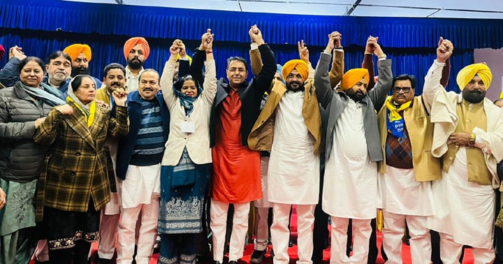 ਪਟਿਆਲਾ ਤੇ ਜਲੰਧਰ ਤੋਂ ਬਾਅਦ ਆਪ ਨੇ ਲੁਧਿਆਣਾ ’ਚ ਮਾਰੀ ਬਾਜ਼ੀ, ਇੰਦਰਜੀਤ ਕੌਰ ਦੇ ਸਿਰ ਸਜ਼ਿਆ ਮੇਅਰ ਦਾ ਤਾਜ਼