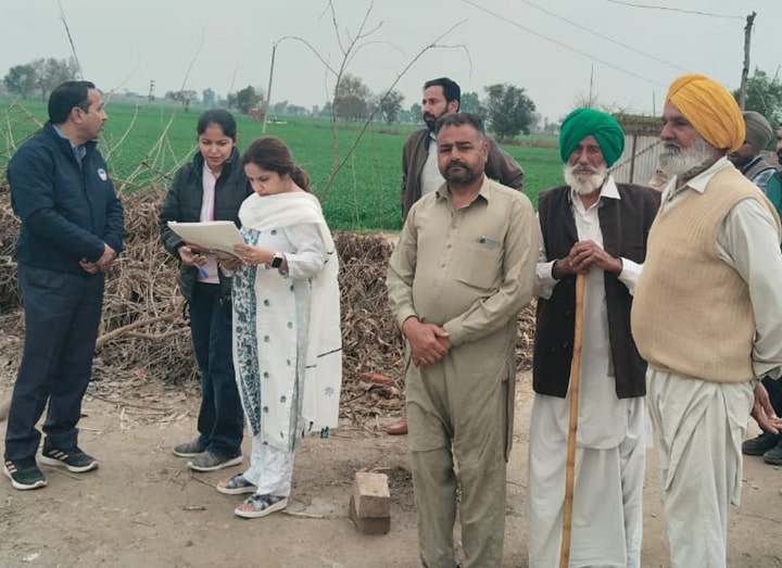 ਸਹਾਇਕ ਕਮਿਸ਼ਨਰ ਵੱਲੋਂ ਈਨਾ ਖੇੜਾ ਅਤੇ ਬੂੜਾ ਗੁੱਜਰ ਦੇ ਮੱਛੀ ਫਾਰਮਾਂ ਦਾ ਕੀਤਾ ਗਿਆ ਦੌਰਾ