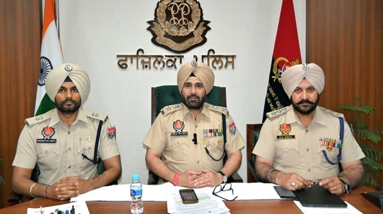 ਯੁੱਧ ਨਸ਼ਿਆਂ ਵਿਰੁੱਧ;ਫਾਜ਼ਿਲਕਾ ਪੁਲਿਸ ਨੇ CASO ਓਪਰੇਸ਼ਨ ਤਹਿਤ ਨਸ਼ਾ ਤਸਕਰਾਂ ਦੇ ਟਿਕਾਣਿਆਂ ਤੇ ਕੀਤੀ ਛਾਪੇਮਾਰੀ
