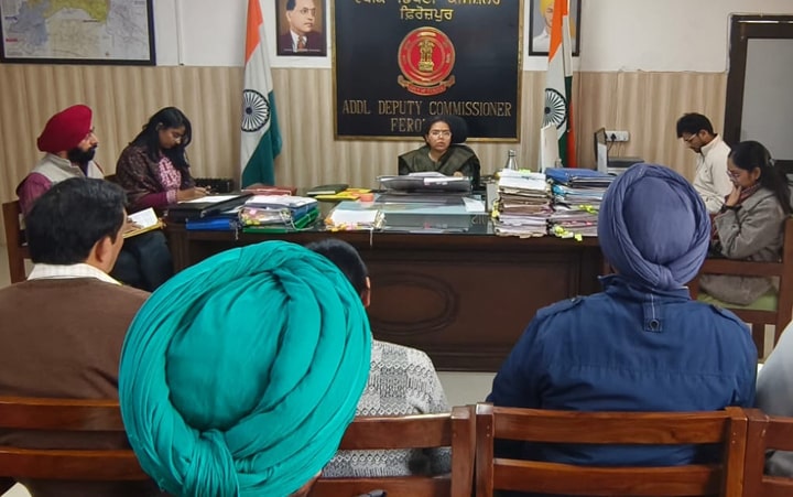 ਵਧੀਕ ਡਿਪਟੀ ਕਮਿਸ਼ਨਰ (ਜ) ਵੱਲੋਂ ਅਧਿਕਾਰੀਆਂ ਨਾਲ ‘ਯੁੱਧ ਨਸ਼ਿਆਂ ਵਿਰੁੱਧ’ ਮੁਹਿੰਮ ਤਹਿਤ ਮੀਟਿੰਗ