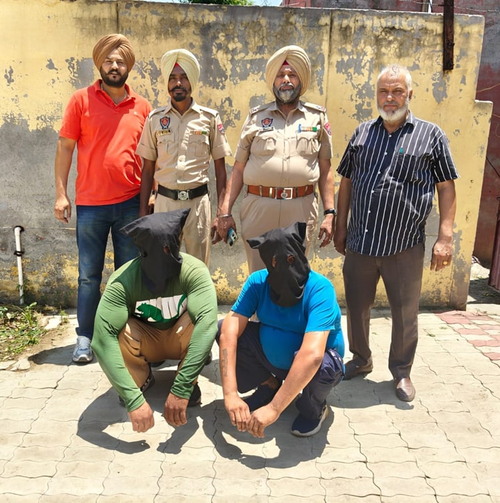 Moga ਦੇ CIA ਸਟਾਫ ਵੱਲੋ 260 ਗ੍ਰਾਮ ਹੈਰੋਇਨ, 50 ਕਿੱਲੋ ਭੁੱਕੀ ਅਤੇ ਇੱਕ ਵਰਨਾ ਕਾਰ ਤੇ ਮੋਟਰਸਾਇਕਲ ਸਮੇਤ 3 ਕਾਬੂ