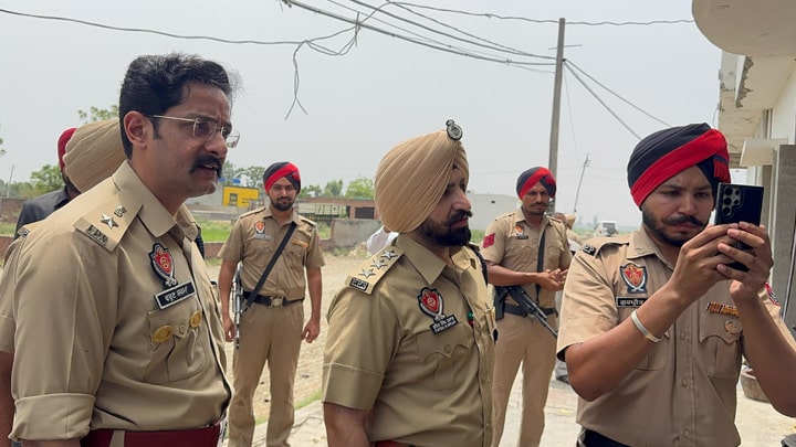 ਪਟਿਆਲਾ ਪੁਲਿਸ ਵੱਲੋਂ ਸਮਾਣਾ ਦੇ ਪਿੰਡਾਂ ਮੁਰਾਦਪੁਰ ਤੇ ਗਾਜੇਵਾਸ ਵਿਖੇ ਕਾਸੋ ਉਪਰੇਸ਼ਨ ਤਹਿਤ ਘੇਰਾਬੰਦੀ ਕਰਕੇ ਤਲਾਸ਼ੀ