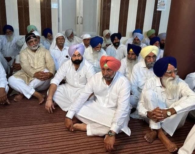 ਬੀਬੀ ਬਲਦੇਵ ਕੌਰ ਨੂੰ ਸੈਕੜੇ ਲੋਕਾਂ ਨੇ ਭੇਂਟ ਕੀਤੀਆਂ ਸ਼ਰਧਾਂਜਲੀਆਂ