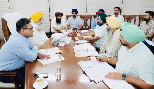 ਗੁਣਵੱਤਾ ਕੰਟਰੋਲ ਮੁਹਿੰਮ: ਗੁਰਮੀਤ ਸਿੰਘ ਖੁੱਡੀਆਂ ਵੱਲੋਂ ਮਾੜੀ ਕਾਰਗੁਜ਼ਾਰੀ ਵਾਲੇ ਜ਼ਿਲ੍ਹਿਆਂ ਖ਼ਿਲਾਫ਼ ਕਾਰਵਾਈ ਦੇ ਹੁਕਮ