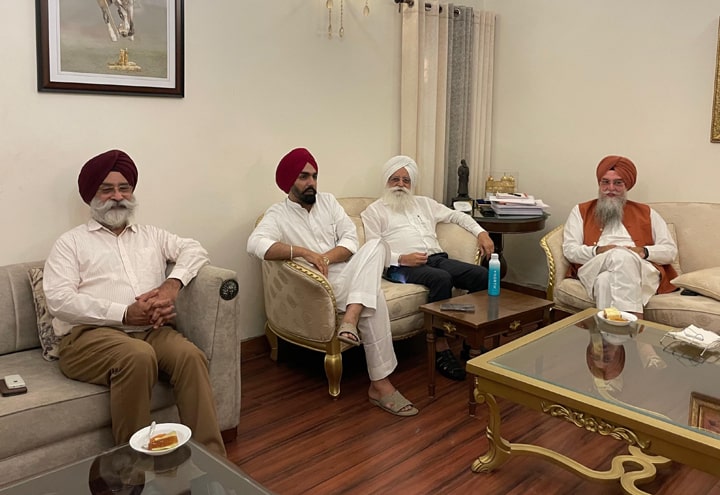 ਸਪੀਕਰ ਸੰਧਵਾਂ ਨੇ ਸ਼ਹੀਦੀ ਦਿਵਸ ਮਨਾਉਣ ਦੇ ਸਬੰਧ ਵਿੱਚ ਸੁਝਾਅ ਪ੍ਰਾਪਤ ਕਰਨ ਲਈ ਪ੍ਰੋਫੈਸਰਾਂ ਅਤੇ ਪੰਜਾਬੀ ਅਦਾਕਾਰਾਂ ਨਾਲ ਕੀਤੀ ਮੀਟਿੰਗ