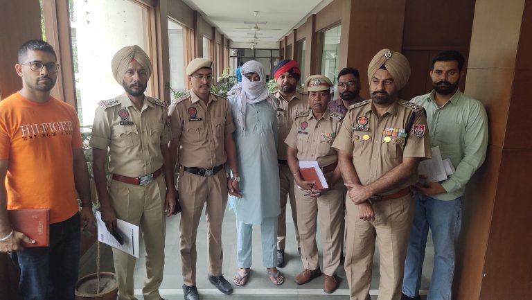 ਆਨਲਾਈਨ ਜੂਏ ‘ਚ ਕਰੋੜਾਂ ਹਾਰਨ ਵਾਲੇ ਸਾਬਕਾ ਫੌਜੀ ਵੱਲੋਂ ਘੜੀ ਲੁੱਟ ਦੀ ਝੂਠੀ ਕਹਾਣੀ ਦਾ ਬਠਿੰਡਾ ਪੁਲਿਸ ਨੇ ਕੀਤਾ ਪਰਦਾਫਾਸ਼