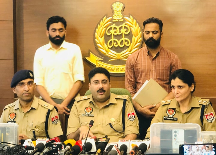 SAS Nagar Police ਦੇ ਸਾਇਬਰ ਕਰਾਇਮ ਵਿੰਗ ਵੱਲੋਂ ਆਨਲਾਈਨ ਗੇਮਿੰਗ ਠੱਗੀ ਗ੍ਰੋਹ ਦਾ ਪਰਦਾਫਾਸ਼