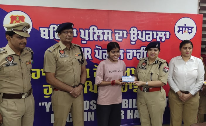 Bathinda Police ਨੇ CEIR ਪੋਰਟਲ ਦੀ ਮੱਦਦ ਨਾਲ ਗੁੰਮ ਹੋਏ 135 ਮੋਬਾਈਲ ਫੋਨ ਲੱਭ ਕੇ ਮਾਲਕਾਂ ਦੇ ਕੀਤੇ ਹਵਾਲੇ